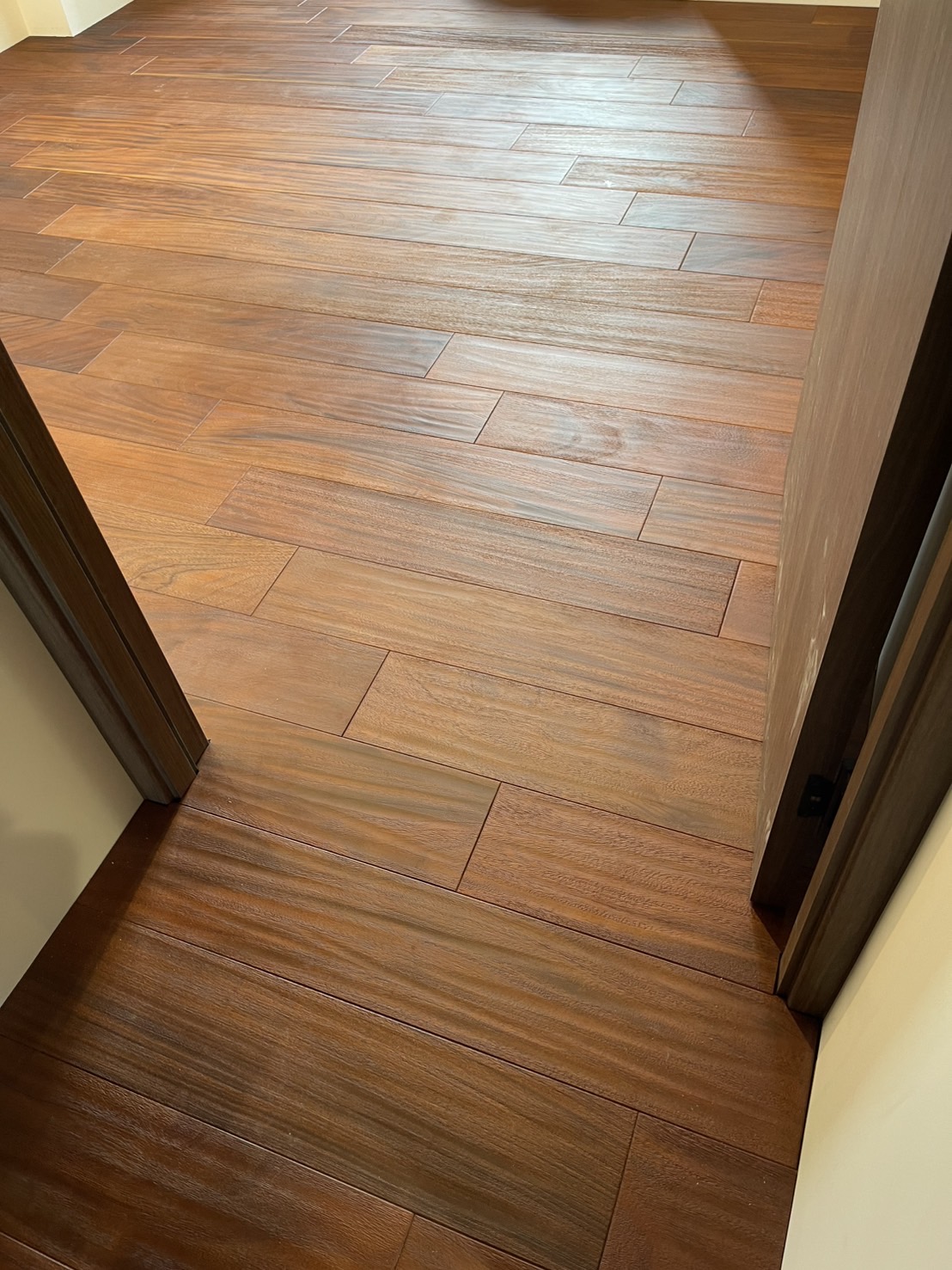 6.5寸6分 頂級仿古手刮浮雕 非洲胡桃